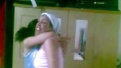 मैं अभी भी जरूरत है एक डिक आज ब्लू सेक्सी वाली