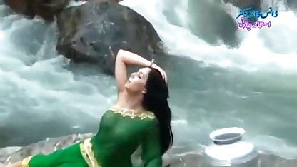के बाद के मालिश वह fucks के काले बाल हिंदी सेक्सी मूवी चलने वाली वाली लड़की