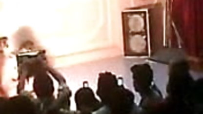 डॉक्टर fucks गाने वाली सेक्सी फिल्म के मोटी busty, में के गांड