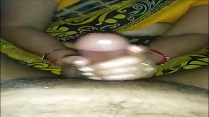 Brünette Sexschlampe कंडी मिलान हिंदी सेक्सी मूवी चलने वाली