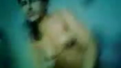 नायलॉन महिला खोलना के खिलौनों से चुदाई सेक्सी फिल्म एचडी में चलने वाली dildo