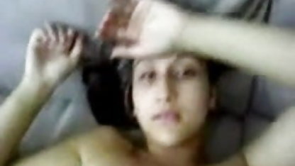 भारतीय masturbates और तो हो जाता है bumsing शादी वाली सेक्सी फिल्म