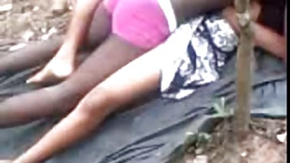 सांता fucks तेजी से काले बालों ब्लू वाली सेक्सी वाली के माध्यम से