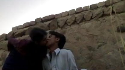 Luder गूंथा हुआ तेल से वाली सेक्सी फिल्म सना हुआ udders और masturbates