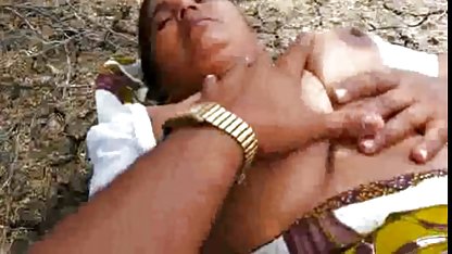 बिगाड़ने सेक्स करने वाली मूवी अधिकारी प्लग उसके शरारती योनी