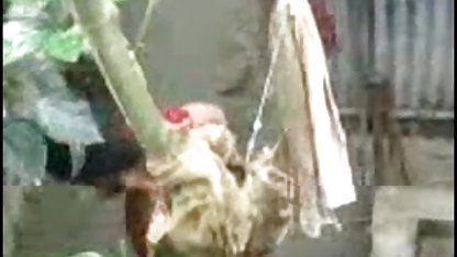 गोरा ' हिंदी सेक्सी फिल्म देखने वाली s कैम लड़की खींचती है खाली और masturbates