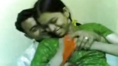 पैक्ड और टैटू सेक्सी वाली इंग्लिश फिल्म लड़की तंग में दोनों छेद